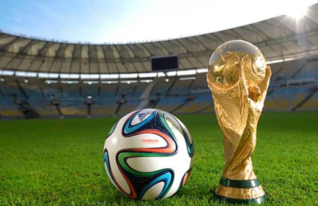 FIFA/COUPES DU MONDE : ATTRIBUTIONS-POLÉMIQUES-RETRAITS…