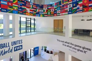 FIFA- OBJECTIFS STRATÉGIQUES 2023-27/AFRIQUE : IMPACT & ÉVALUATION AVANT TERME…