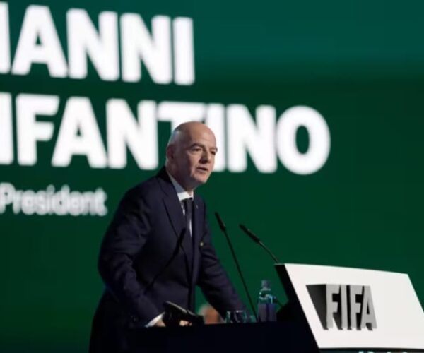 FIFA- L’EMPIRE DE VERRE/GIANNI INFANTINO : FOOT-ROI & PIÈGES DE LHYPER-PUISSANCE…